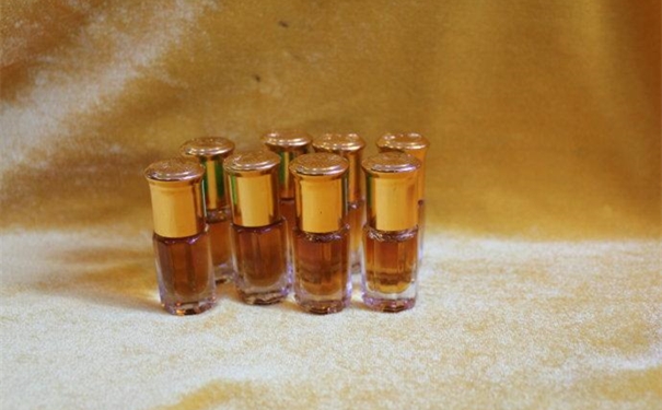 1612345873639675.jpg 進口沉香精油清關(guān)代理