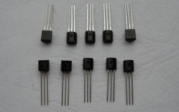 1628505116322575.jpg 半導體晶體管樣品進口報關