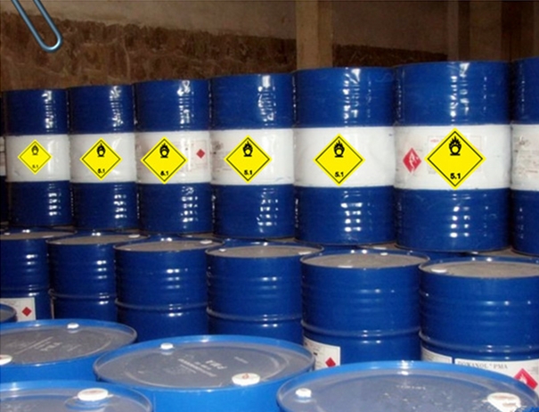 1631529184691685.jpg 化學(xué)危險(xiǎn)品清關(guān)